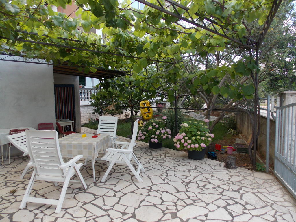 Apartments Jonjic Vodice Exterior foto