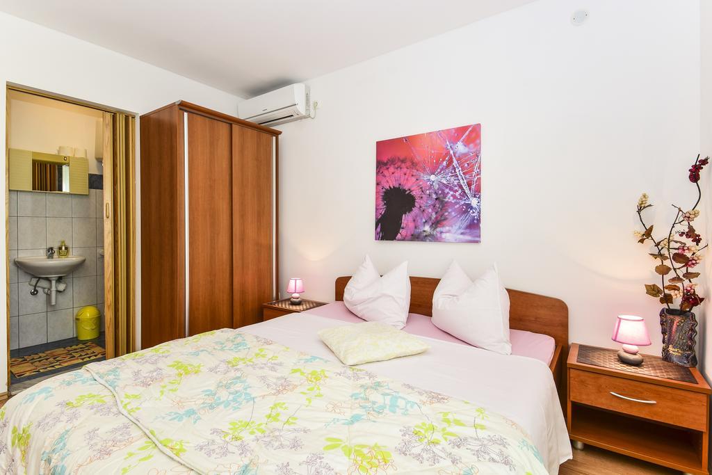 Apartments Jonjic Vodice Exterior foto