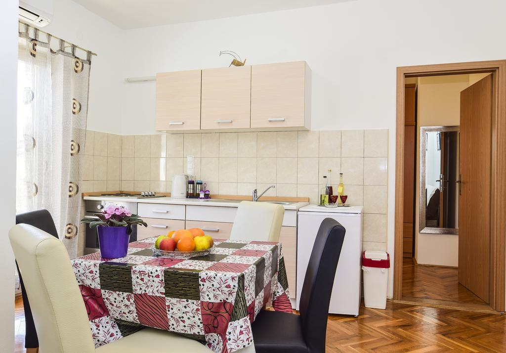 Apartments Jonjic Vodice Exterior foto
